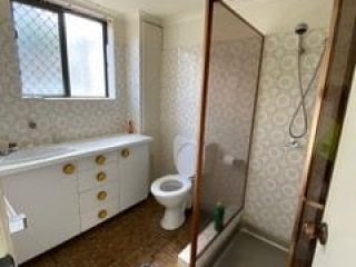 Old Bathroom Before Full Renovation — Luxury Home Builders in Gold Coast, NSW